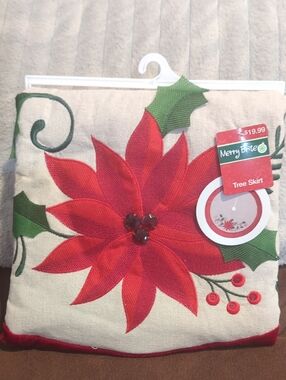 CVS 48” Christmas Tree Skirt Poinsettia Embroidered Jeweled Holly New w Tags